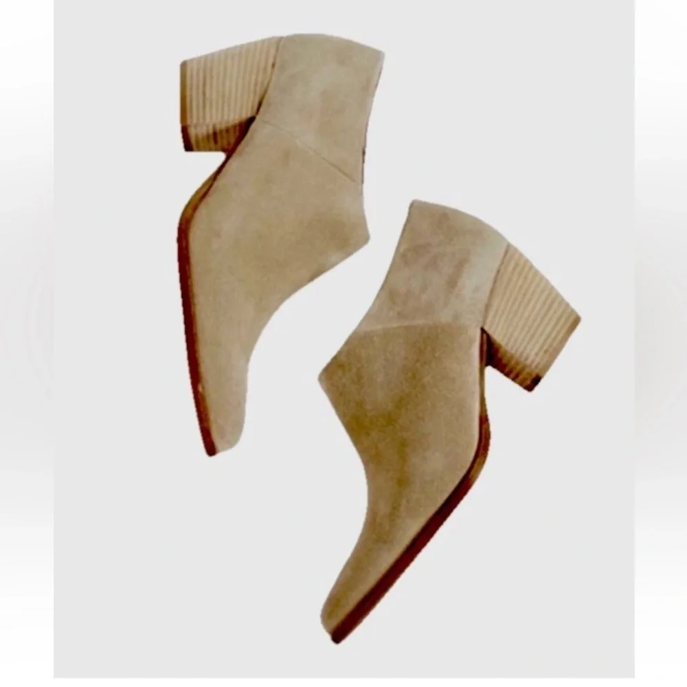 Vince Hamilton Clay Suede Leather  Pointed Toe Ankle Booties Boots Women’s Sz 7